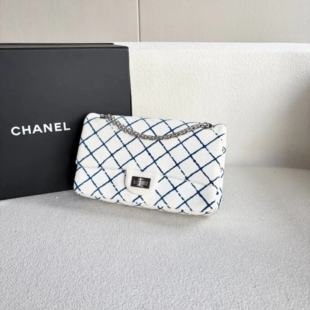 Chanel Women Pre-Loved Bag Very Good Condition